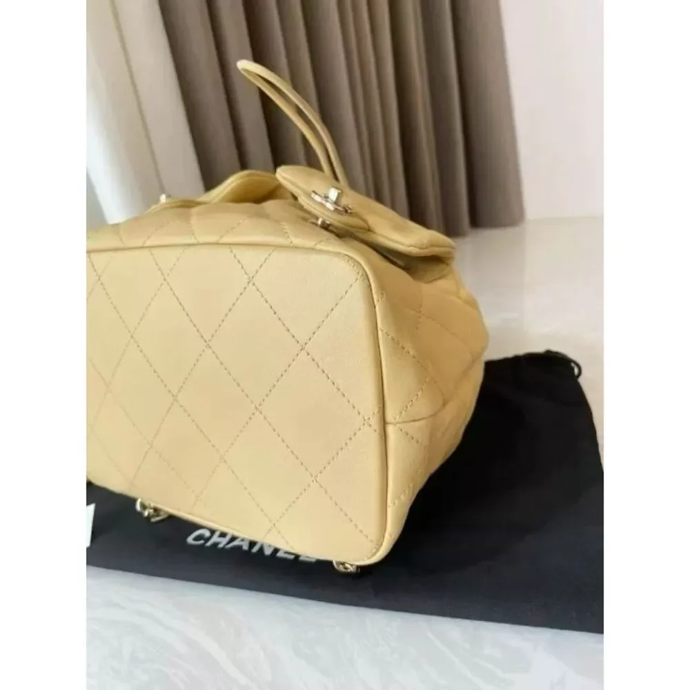 CHANEL brand color